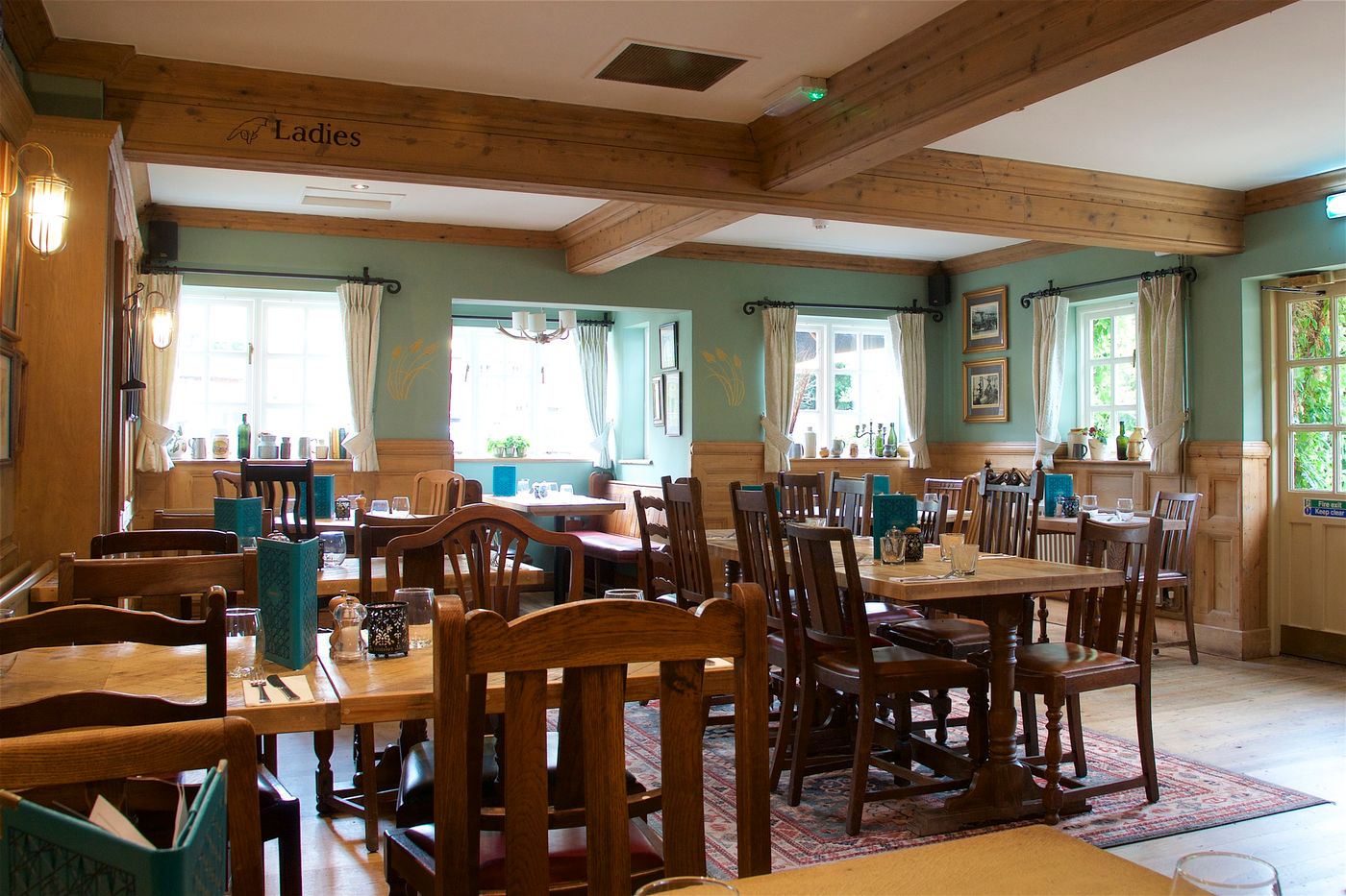 The Wheatsheaf Country Pub with Restaurant & Garden, Salisbury